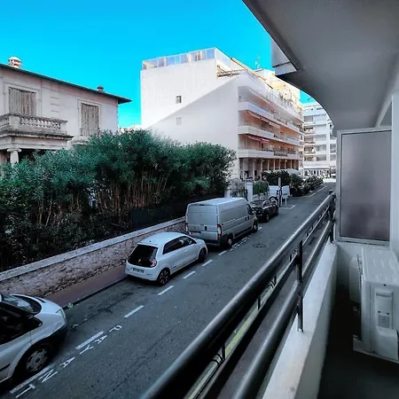 Confortable Balcon, Rouaze- Carlon Martinez A0b123